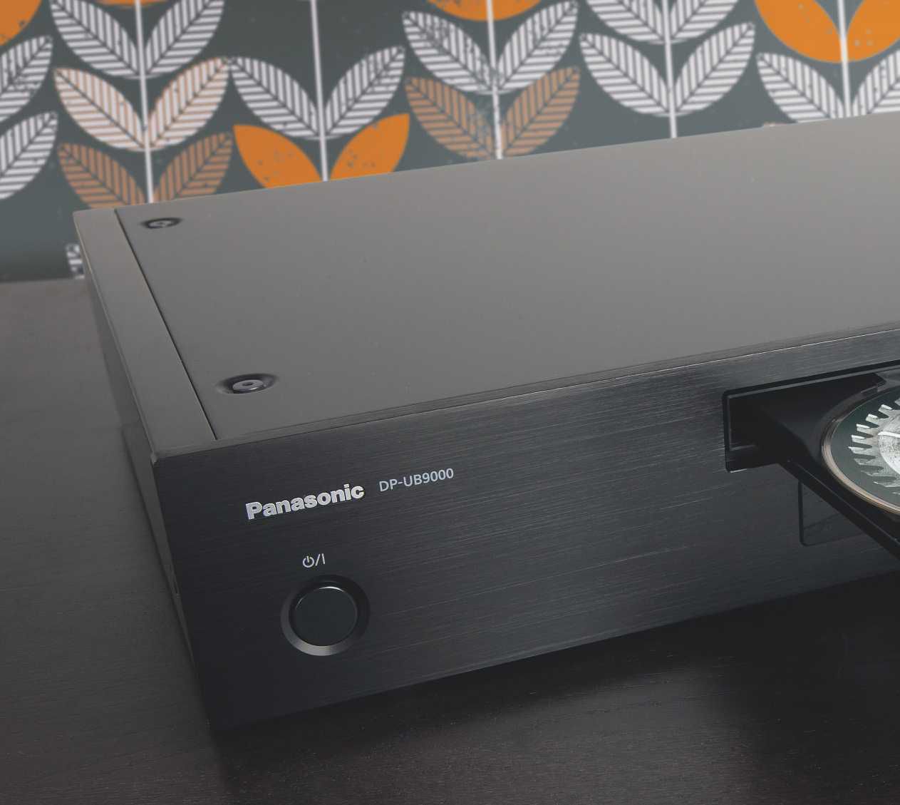 PANASONIC DP-UB9000 Review