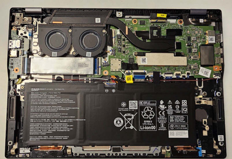 Two fans expel heat from the Swift 14. The battery holds 74 watt-hours, giving the Acer almost 12 hours of power in the test.